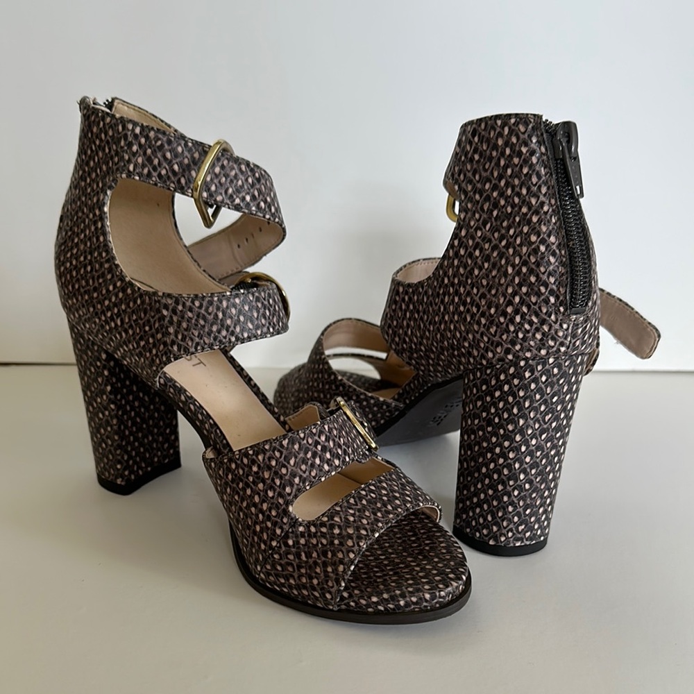 NINE WEST Brown Women's Heels - Picture 8 of 8